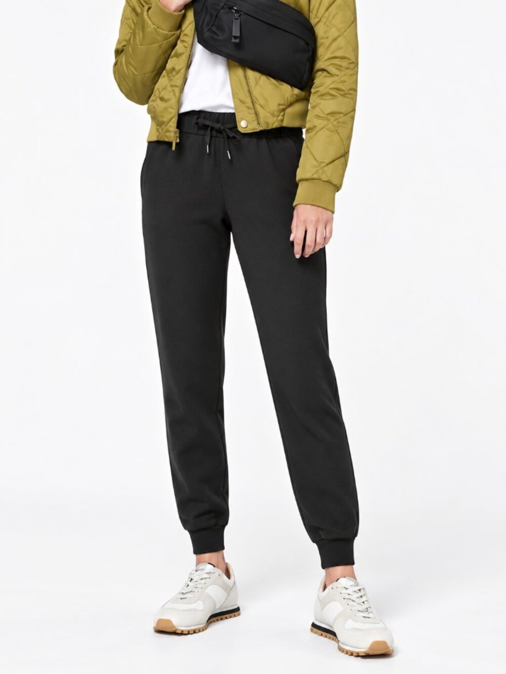 Lululemon On The Fly Black Luxtreme Joggers Women's Size 2